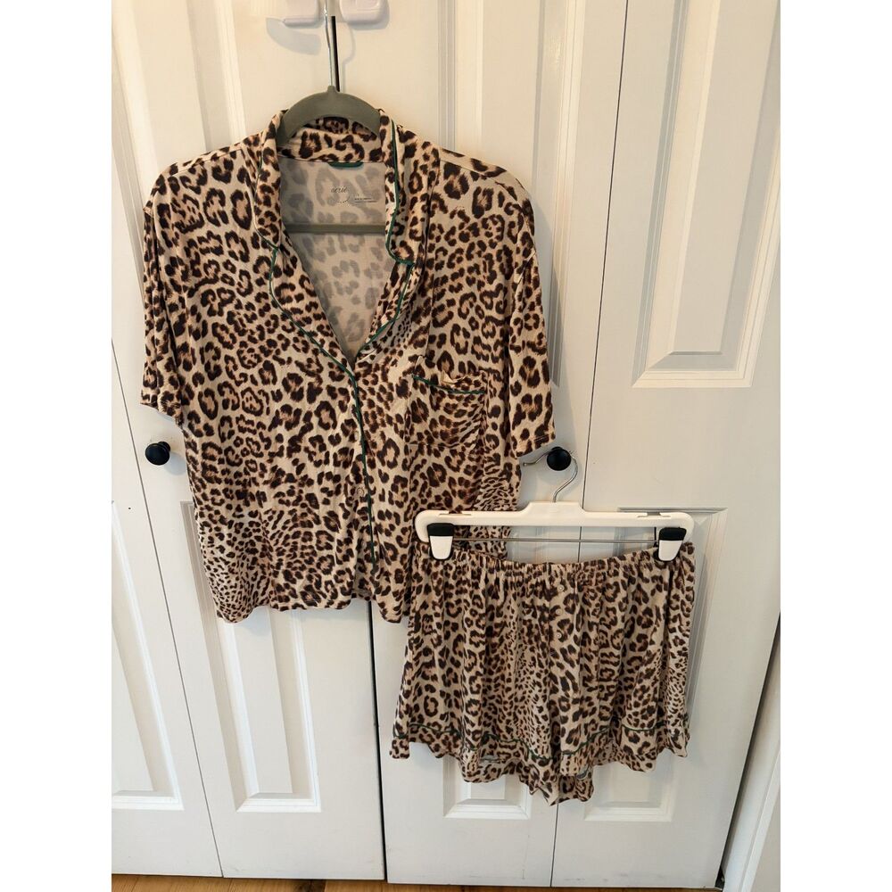 Aerie Real Soft Cheetah Pajama Set L